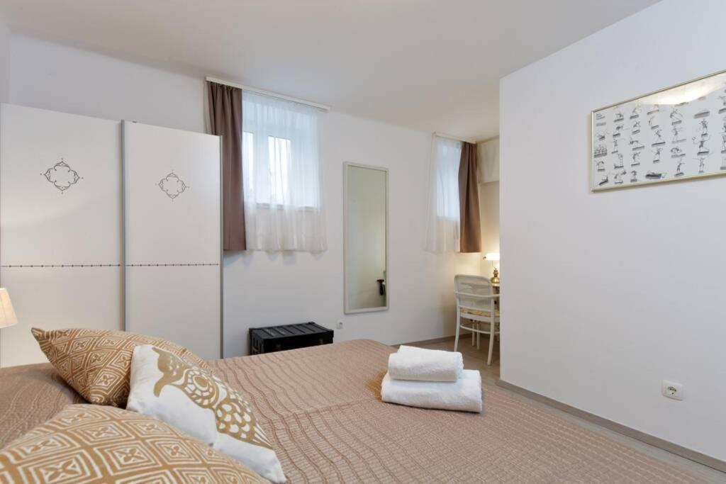 Joy4You Apt Near Beach And Center Split Exterior foto